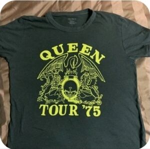 Queen Tour '75 Black Graphic Tee